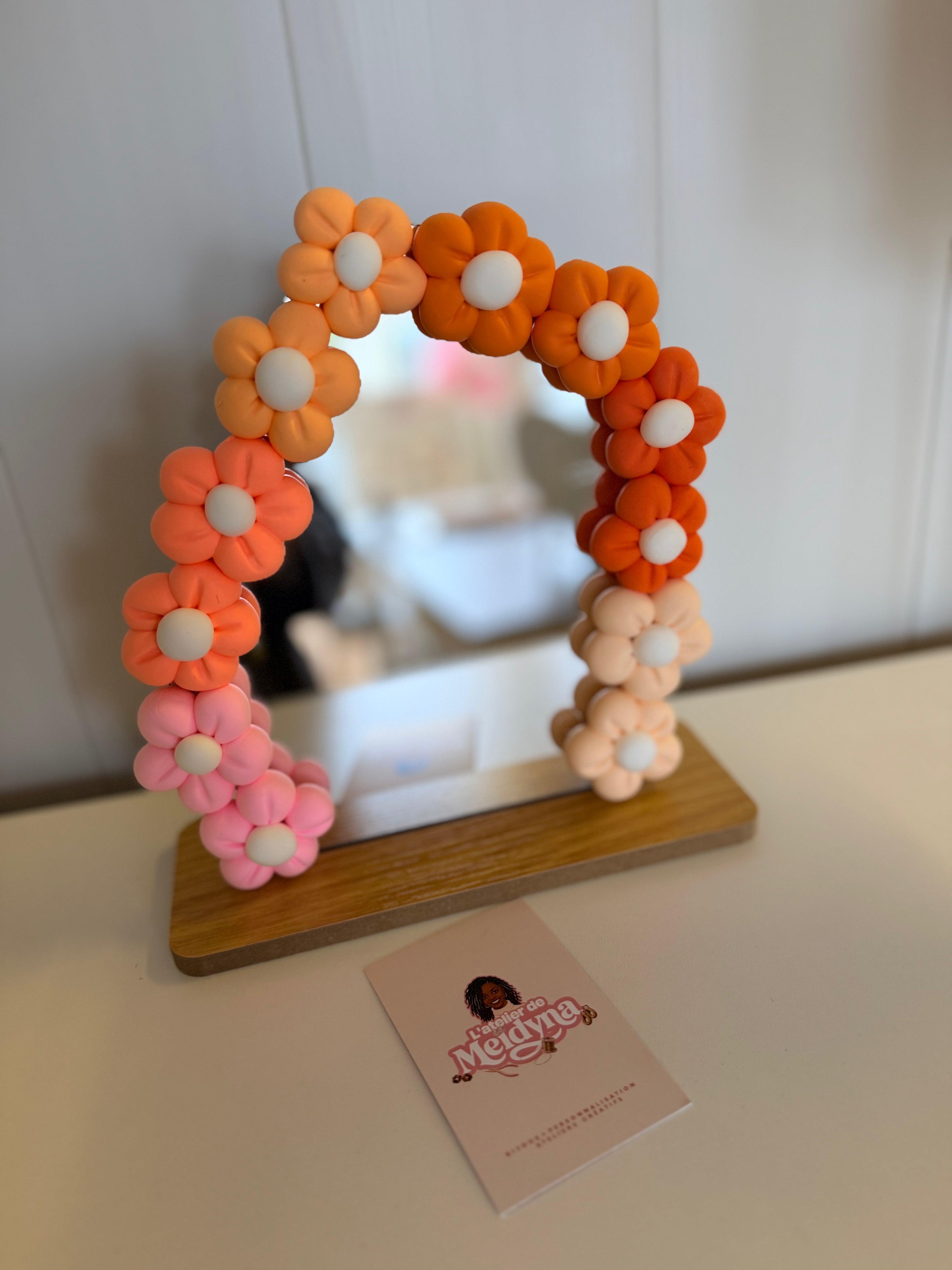 Atelier créatif enfant – Mon miroir fleuri 🌸